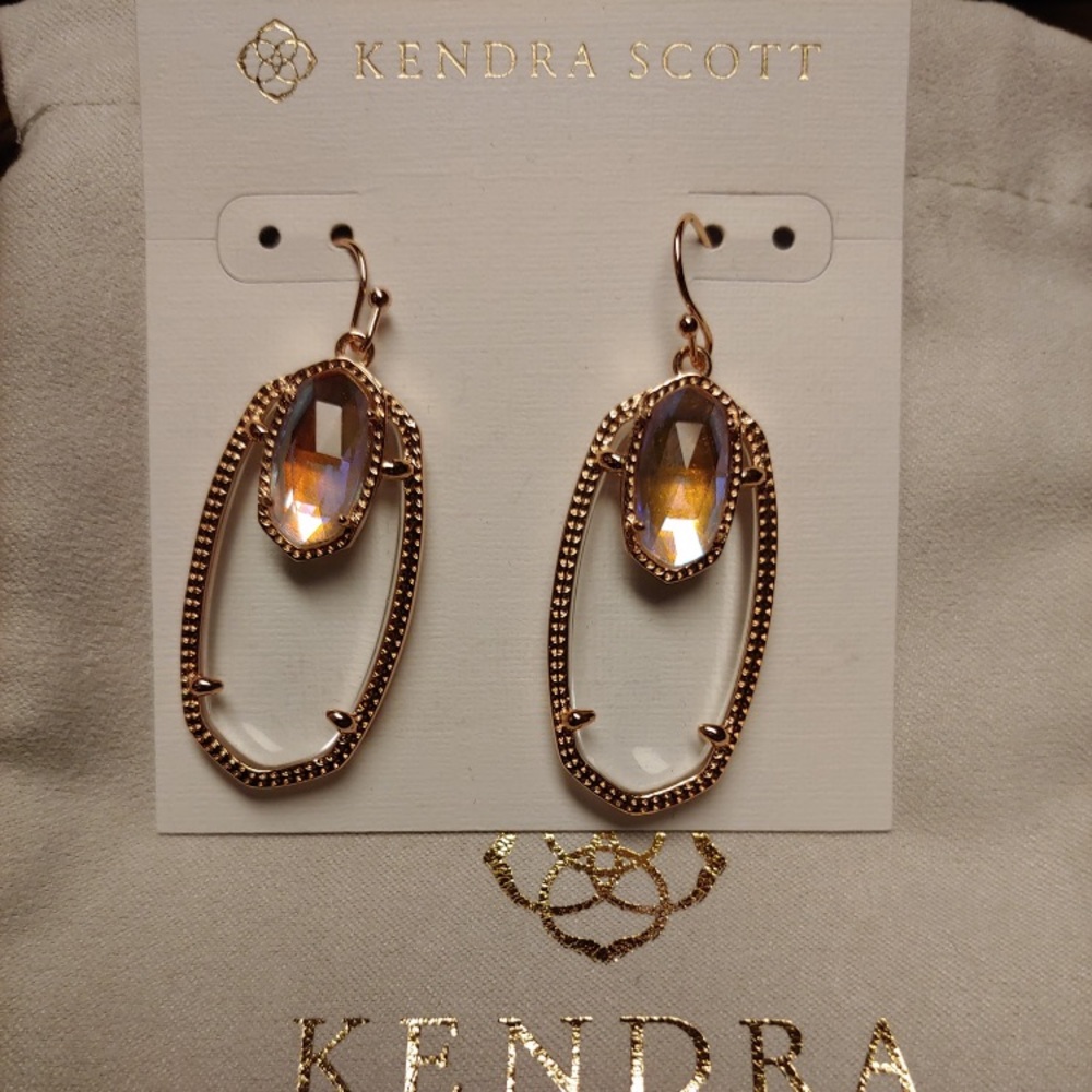 Kendra Scott Emmy